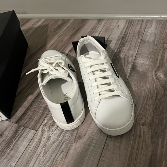 Lane Triangle Logo Low Top Leather Sneaker (Men) - Picture 6 of 7